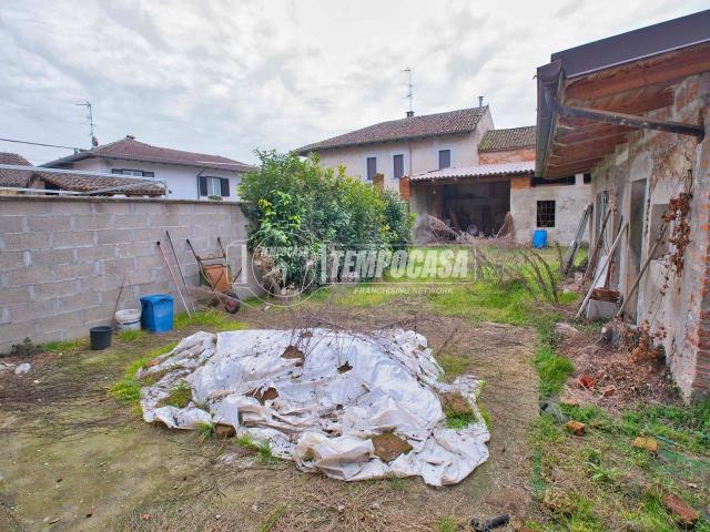 Appartamento in vendita a Caresana
