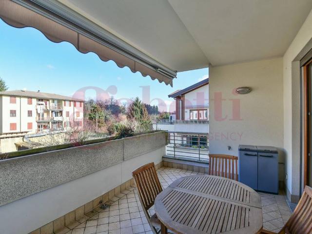 Appartamento in vendita a Carimate CO