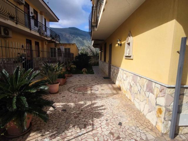Appartamento in vendita a Carini