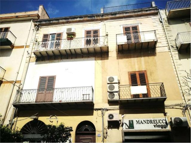 Appartamento in vendita a Carini PA