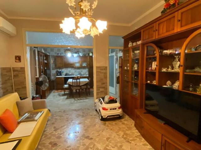 Appartamento in vendita a Carini PA