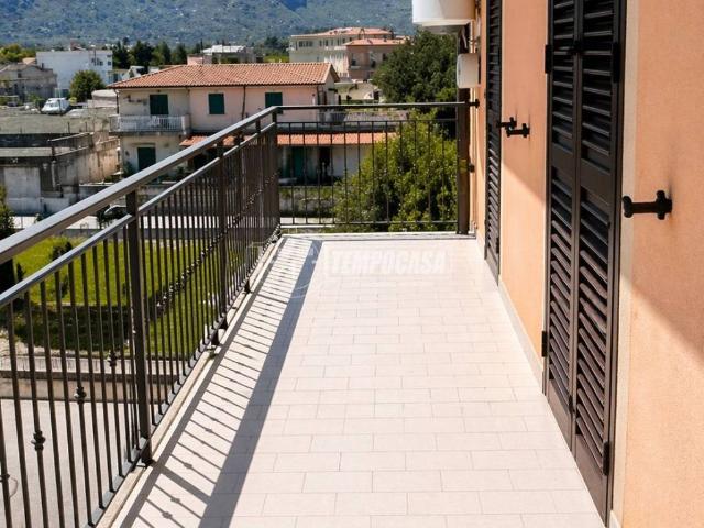 Appartamento in vendita a Carini PA