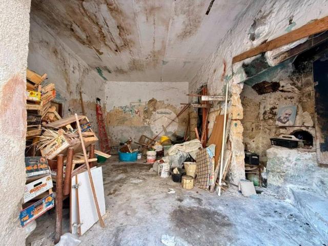 Appartamento in vendita a Carini PA