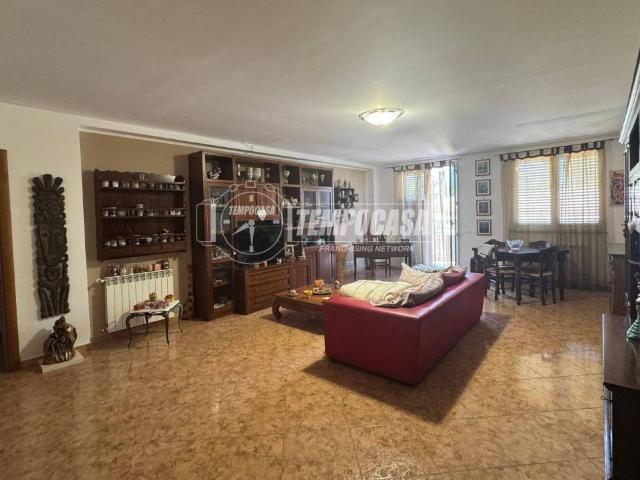 Appartamento in vendita a Carini PA