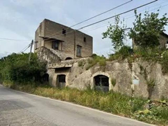 Appartamento in vendita a Carinola CE