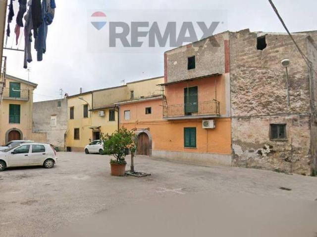 Appartamento in vendita a Carinola CE