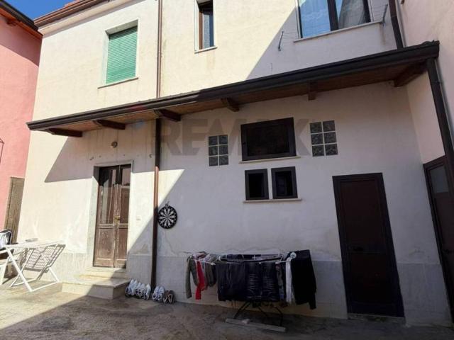 Appartamento in vendita a Carinola CE