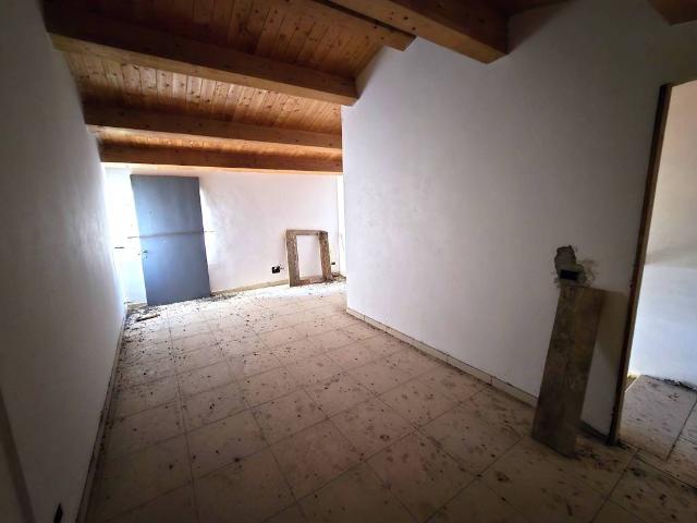 Appartamento in vendita a Carlantino FG