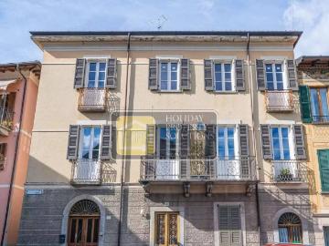 Appartamento in vendita a Carlazzo CO