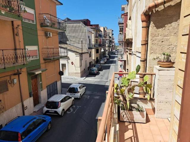 Appartamento in vendita a Carlentini SR