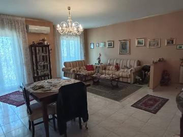 Appartamento in vendita a Carlentini SR