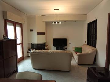 Appartamento in vendita a Carlentini SR