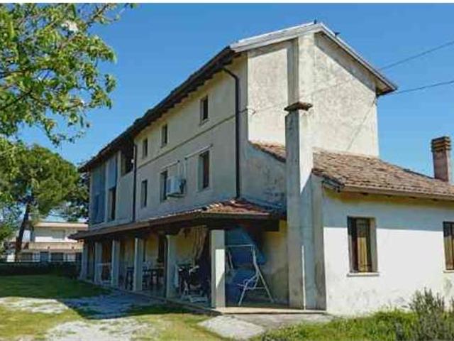 APPARTAMENTO in VENDITA a CARLINO Carlino di 4 vani