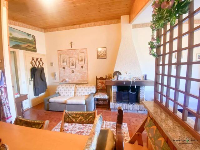 Appartamento in vendita a Carpineti RE