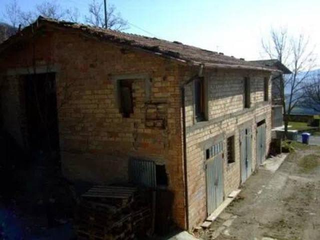 Appartamento in vendita a Carpineti RE
