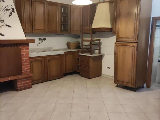 Appartamento in vendita a Carrara