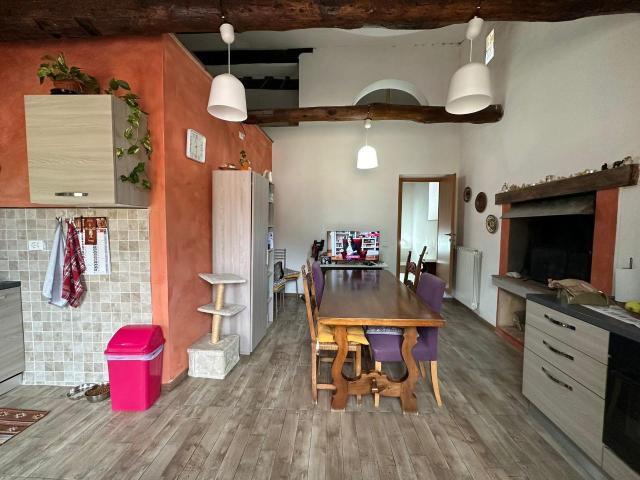 Appartamento in vendita a Carrara
