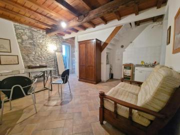 Appartamento in vendita a Carrara