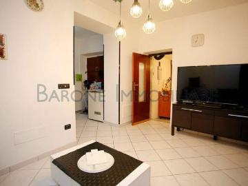 Appartamento in vendita a Carrara