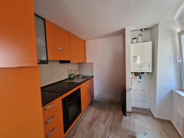 Appartamento in vendita a Carrara