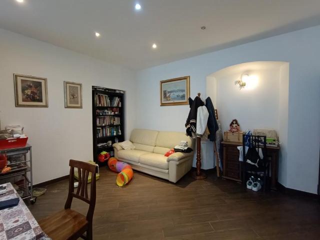 Appartamento in vendita a Carrara