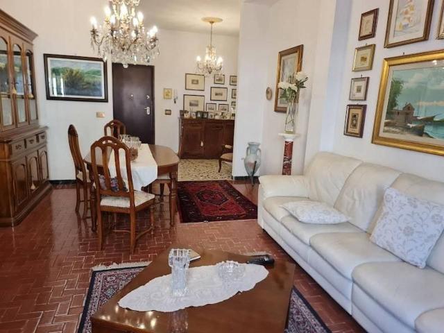 Appartamento in vendita a Carrara