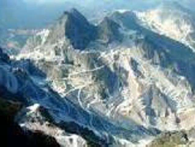 Appartamento in vendita a Carrara MS