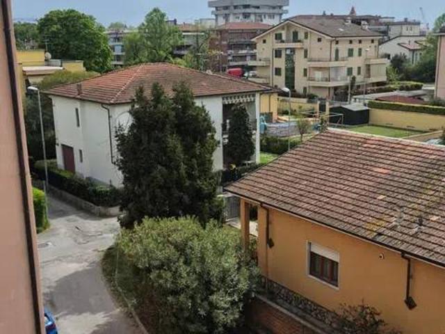 Appartamento in vendita a Carrara MS