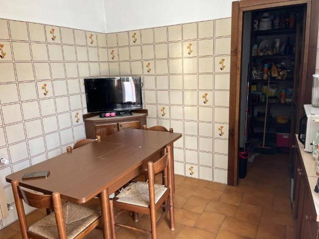 Appartamento in vendita a Carrara MS