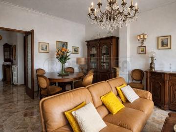 Appartamento in vendita a Carrara MS