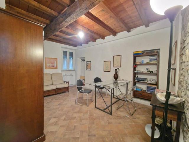 Appartamento in vendita a Carrara MS