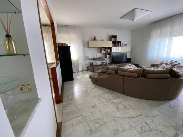 Appartamento in vendita a Carrara MS