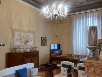 Appartamento in vendita a Carrara MS