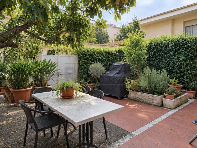 Appartamento in vendita a Carrara MS