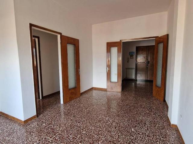 Appartamento in vendita a Carrara MS