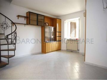 Appartamento in vendita a Carrara MS
