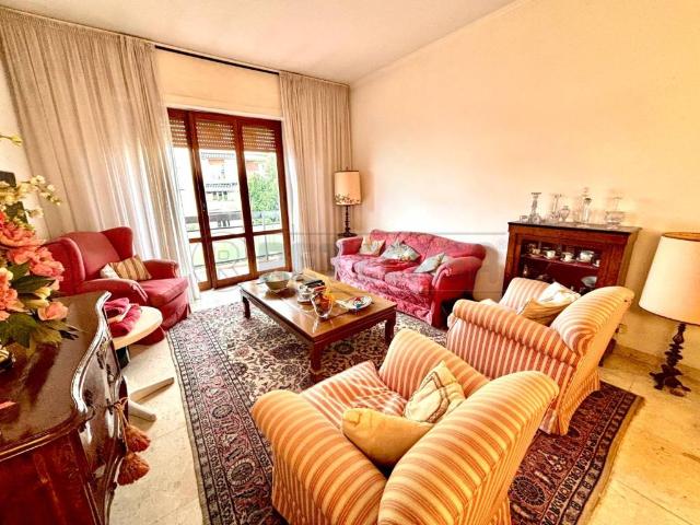 Appartamento in vendita a Carrara MS