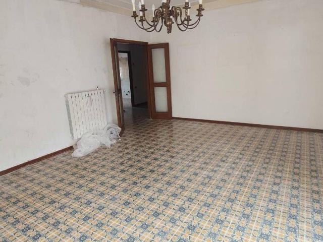 Appartamento in vendita a Carrara MS