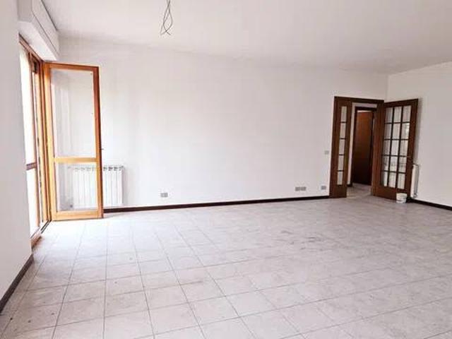 Appartamento in vendita a Carrara MS