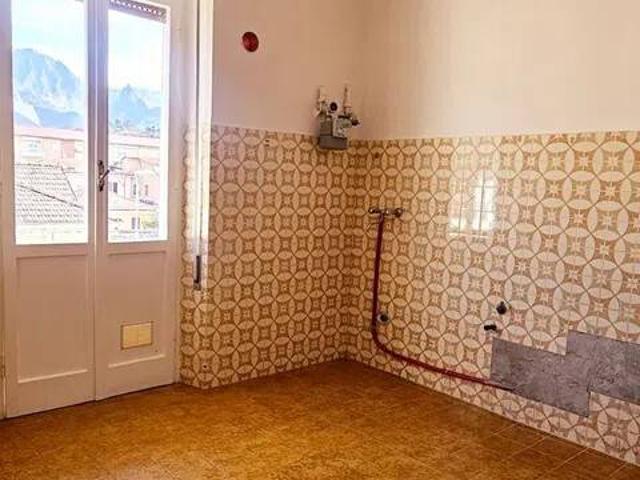 Appartamento in vendita a Carrara MS