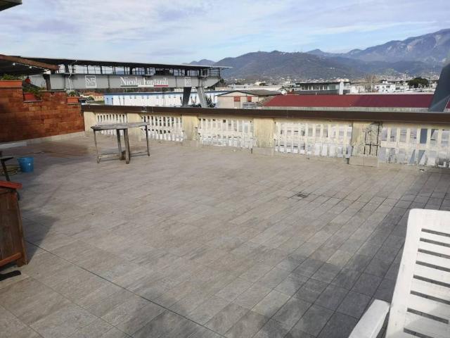 Appartamento in vendita a Carrara MS