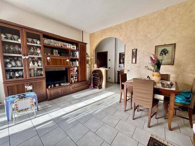 Appartamento in vendita a Carrara MS