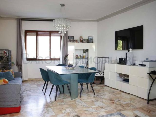 Appartamento in vendita a Carrara MS
