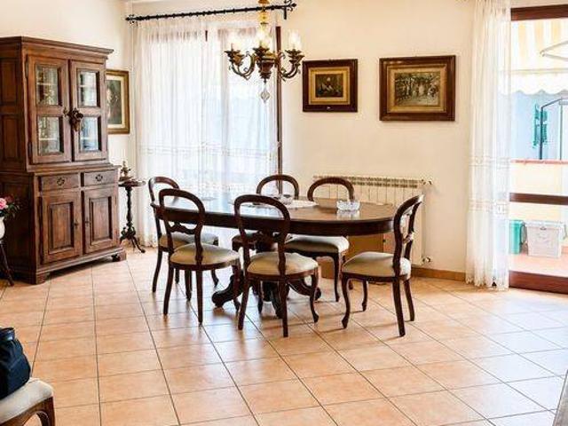 Appartamento in vendita a Carrara MS