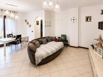 Appartamento in vendita a Carrara MS