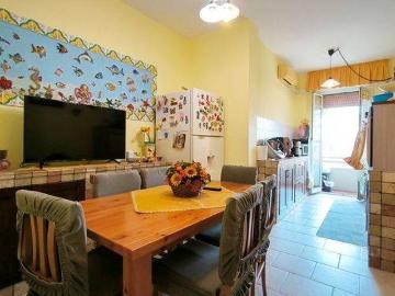 Appartamento in vendita a Carrara MS