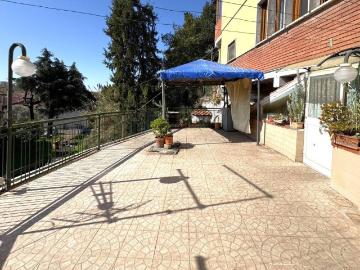 Appartamento in vendita a Carrara MS