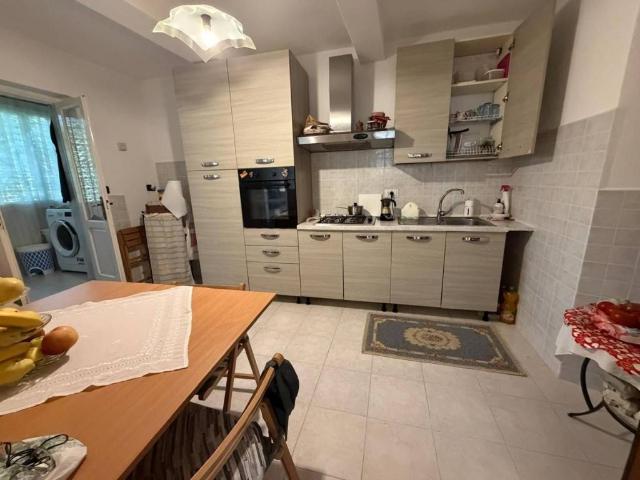 Appartamento in vendita a Carrara MS