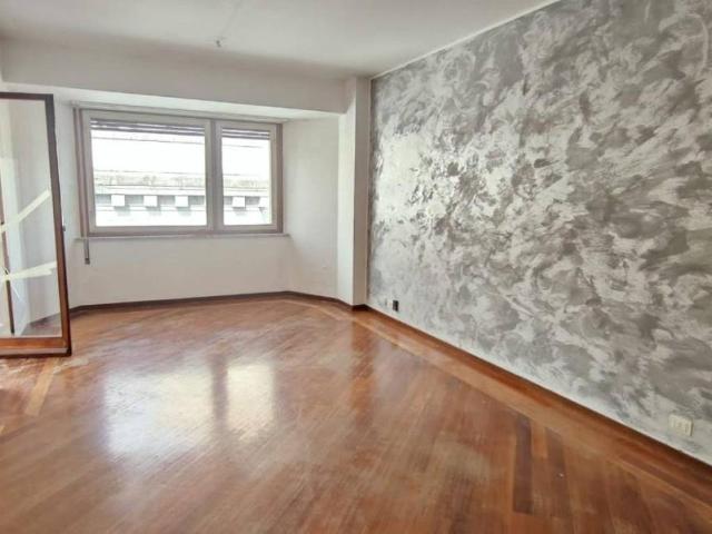 Appartamento in vendita a Carrara MS