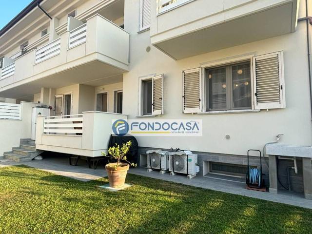 Appartamento in vendita a Carrara MS